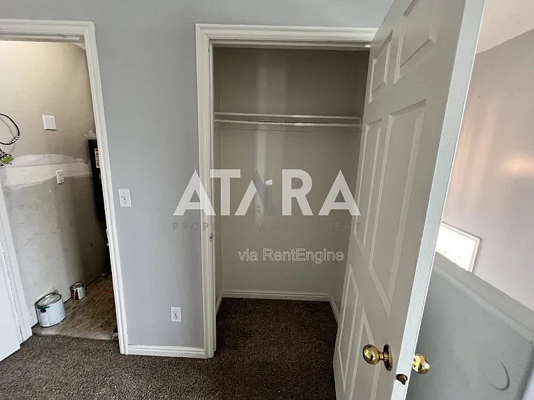 334 Childs Ave — Photo 8