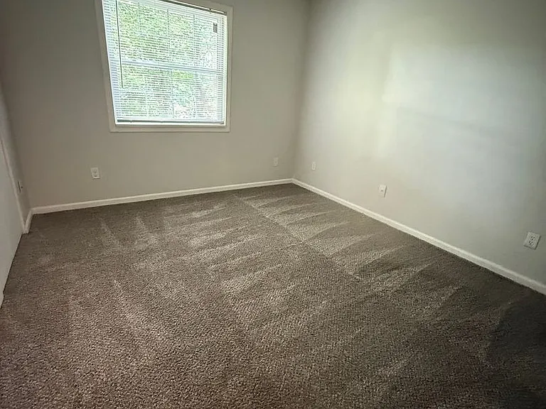 Foxfire West Apartments — Photo 15