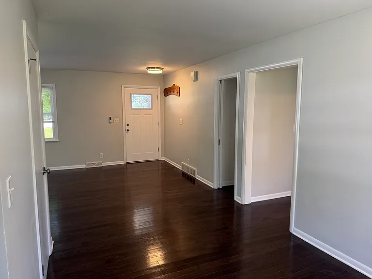 20766 W Rollins Rd — Photo 8