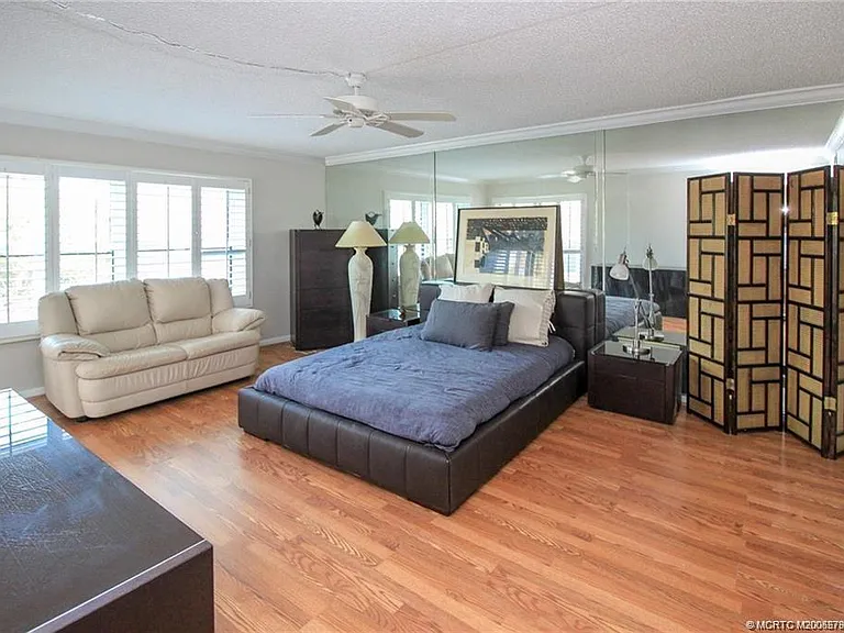 2641 NE Ocean Blvd #101 — Photo 14