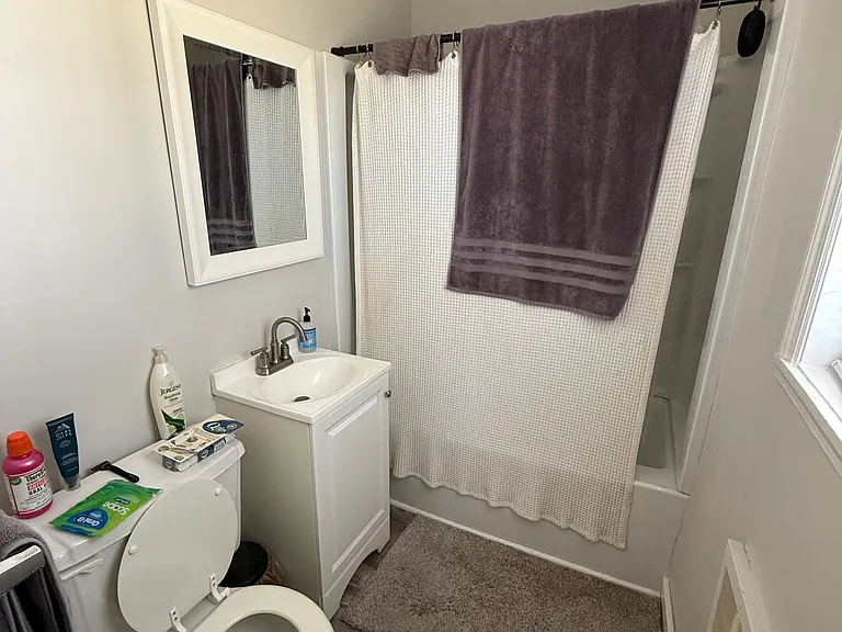 179 Woodrow St #4 — Photo 6