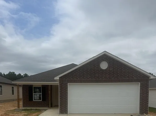 8065 Chesapeake Trl, Bauxite, AR 72011