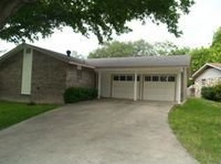 801 Lake Dr, Kerrville, TX 78028