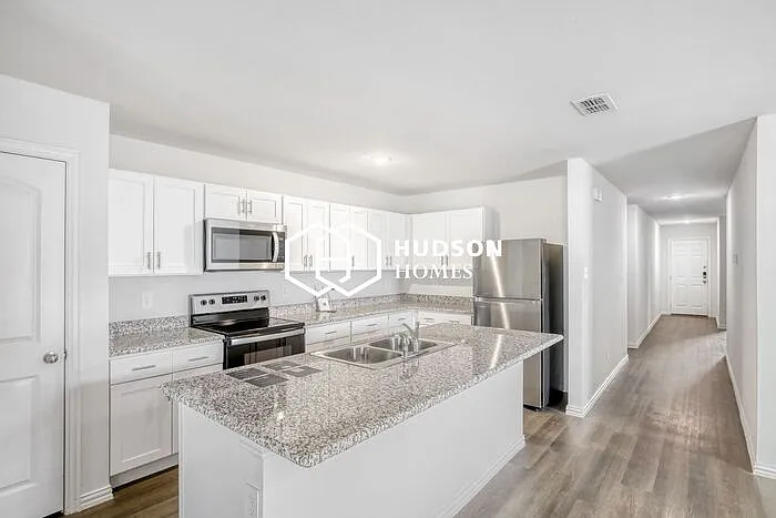 417 Shorty St — Photo 5