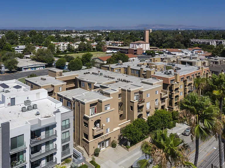 Apartments in Sherman Oaks, CA - Aerial View of Community and Surrounding Areas