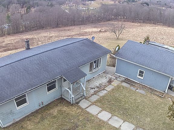 2nd image of 172 Pump Station Hill Rd