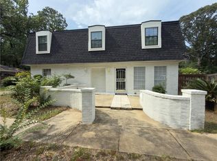 5912 Theles Dr, Mobile, AL 36693
