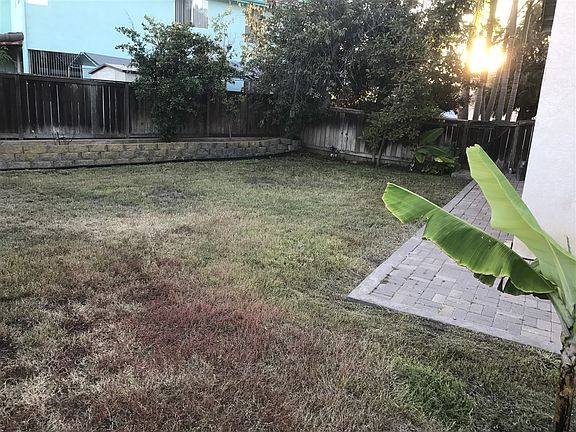 5th image of 1149 Corrales Ln