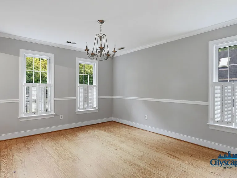 1612 Greenfield Dr — Photo 16