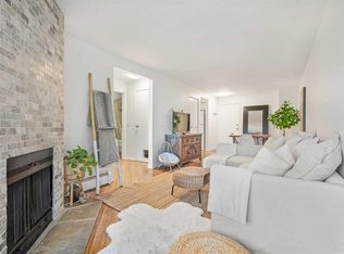 2218 W 30th St SW #207, Calgary, AB T3E2L8