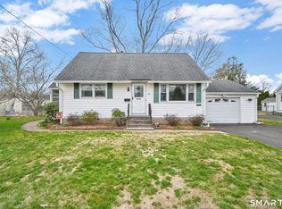 17 Kingsland Avenue, Wallingford, CT 06492