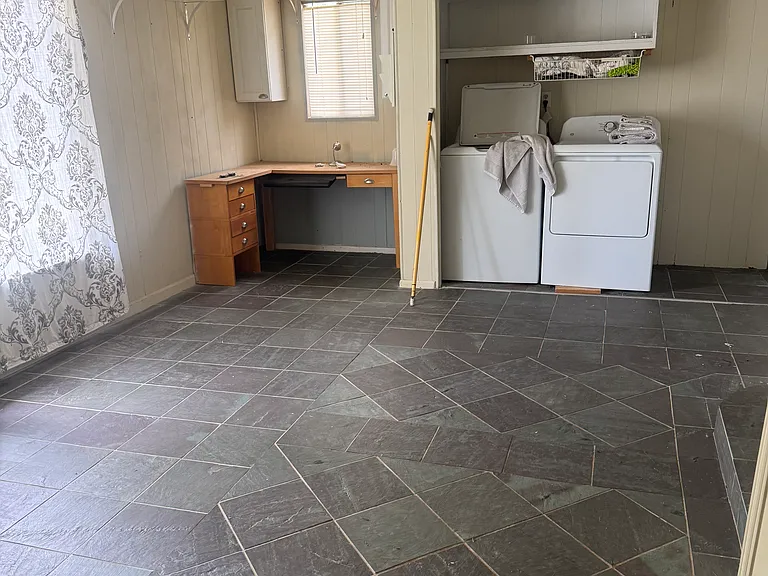 7461 S Shingle Rd — Photo 3