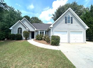5194 Eagles Nest Ct, Loganville, GA