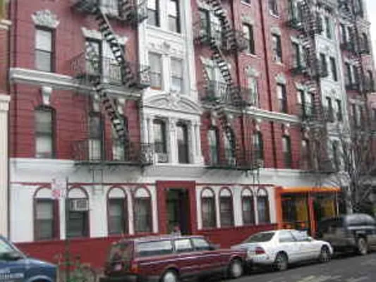 Rented by The Dermot Realty Management Company | media 40