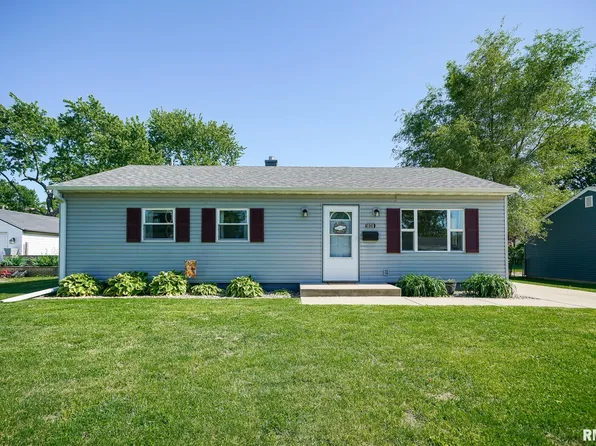 1020 Lincoln Rd, Marquette Heights, IL 61554