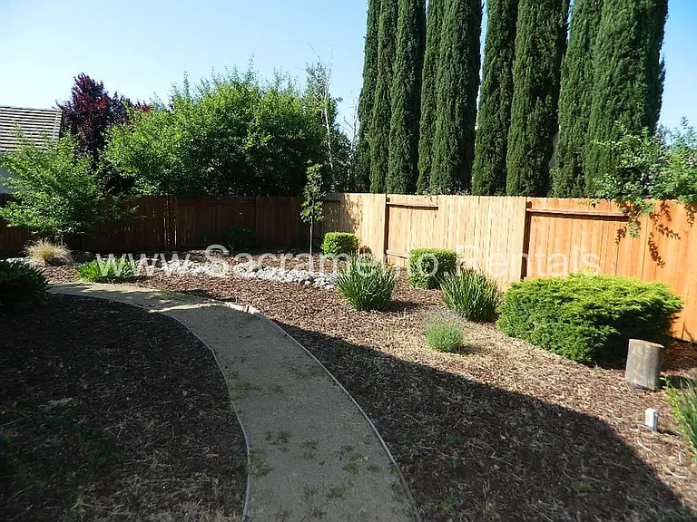 61 White Birch Ct — Photo 12