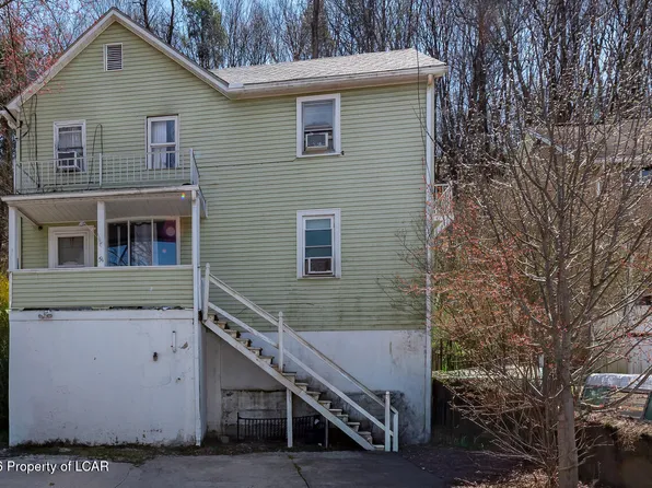 51 Newport St, Glen Lyon, PA 18617