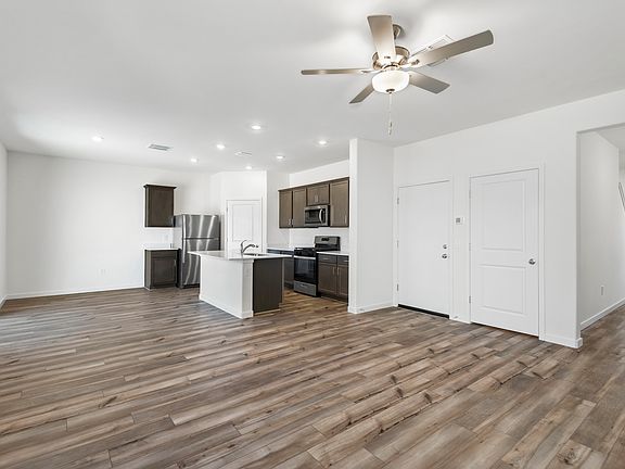 This open layout concept creates the perfect space for entertaining family and friends.