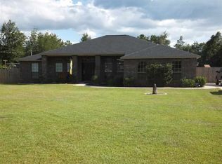 5455 Forest Hills Ln, Milton, FL 32570
