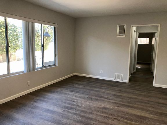4th image of 241 W Tujunga Ave APT H