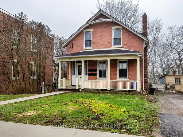 221 Walton St, Pt Hope, ON L1A 1P1