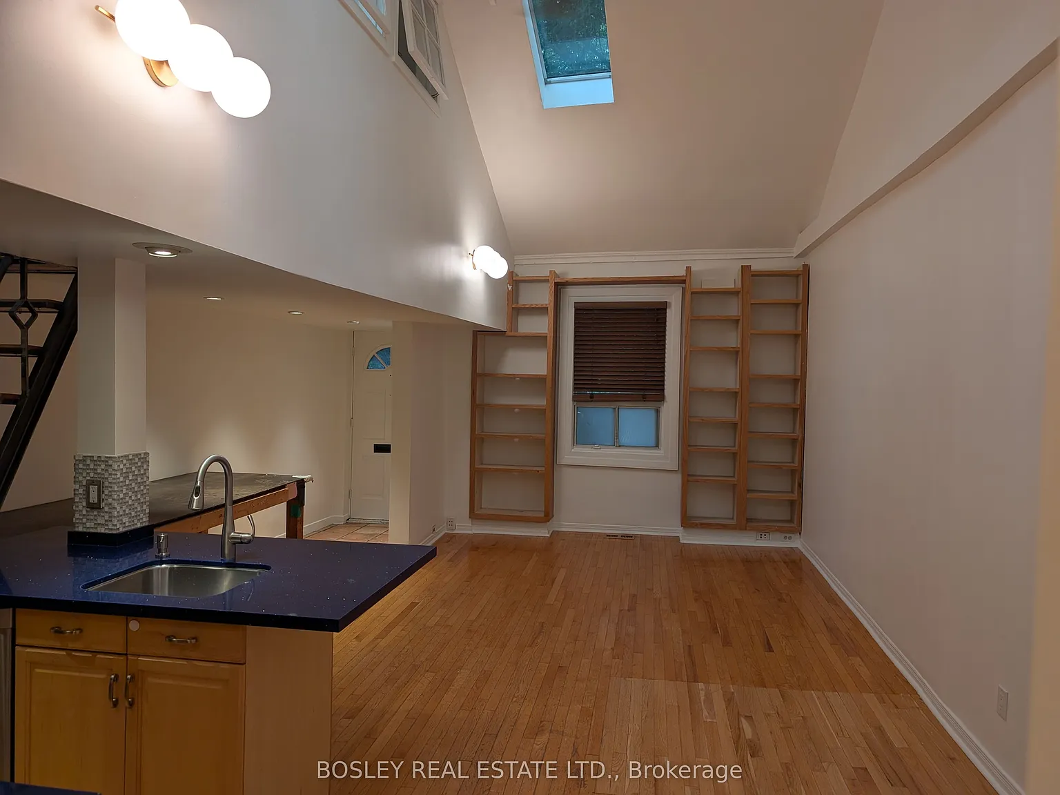 2 bed, $2,995 — Photo 2
