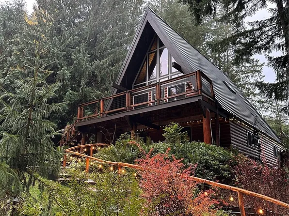 16119 Crystal River Ranch Road E, Greenwater, WA 98022