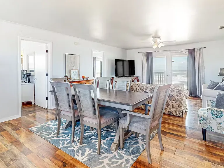 5994 Beach Blvd — Photo 15