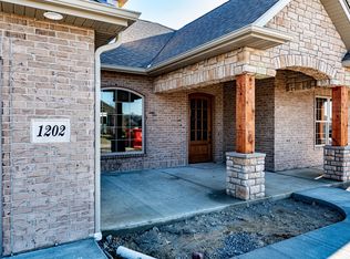 1202 Marcassin Dr, Columbia, MO 65201