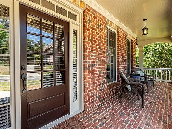 2nd image of 2116 Ector Pl NW