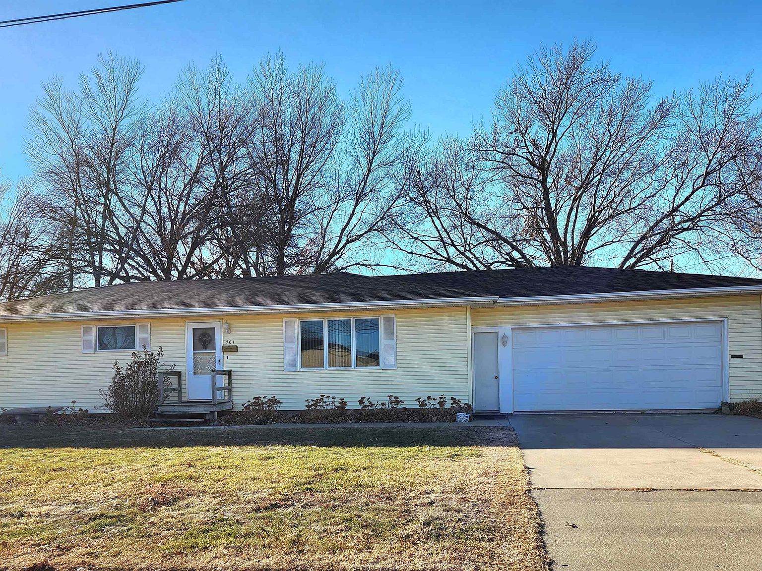 701 N 19th St Beatrice NE 68310 Zillow