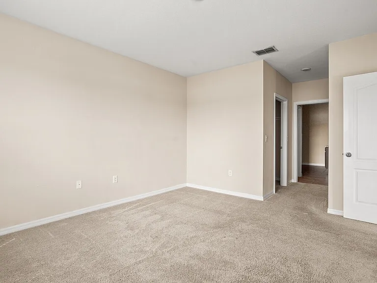 1112 Fox Path Rd — Photo 13