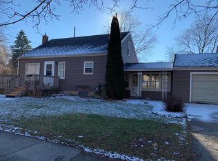 572 Lincoln Ave, Lansing, MI 48910