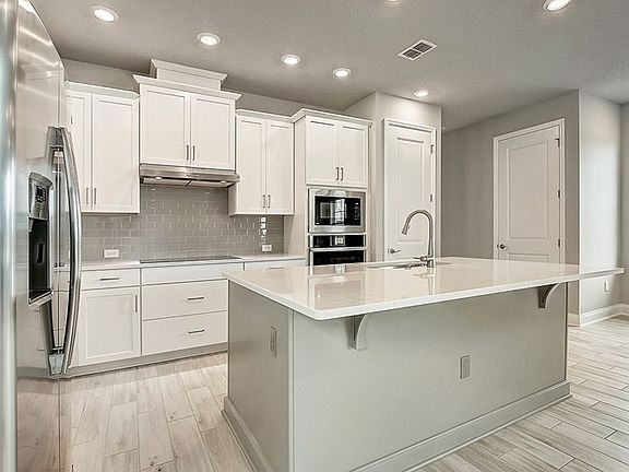 The Seaback - Kitchen