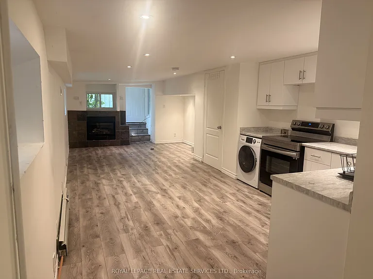 34 Plains Rd W #A2 — Photo 3