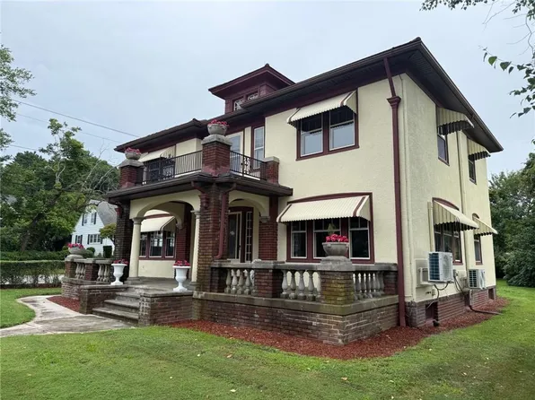 177 High St, Westerly, RI 02891