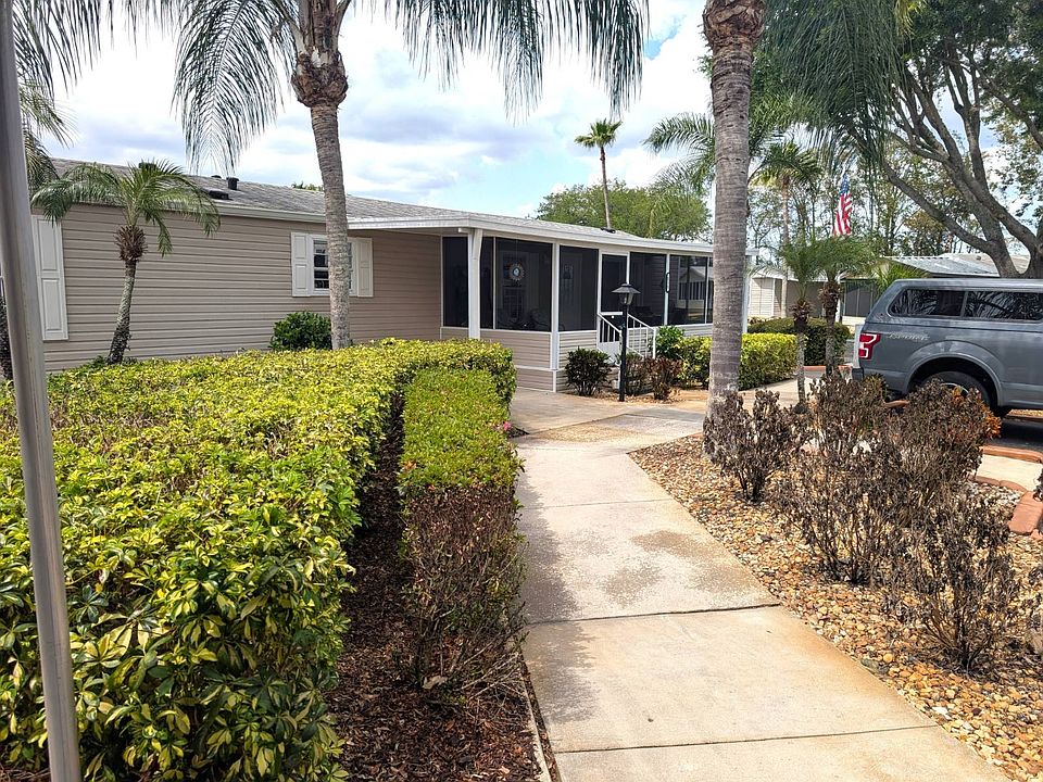 1st image of 211 Town And Country Blvd