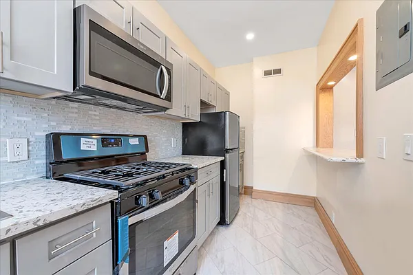 Rented by A 2 Keys Realty | media 16