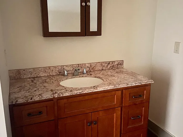 317 Newport Rd #1 — Photo 10
