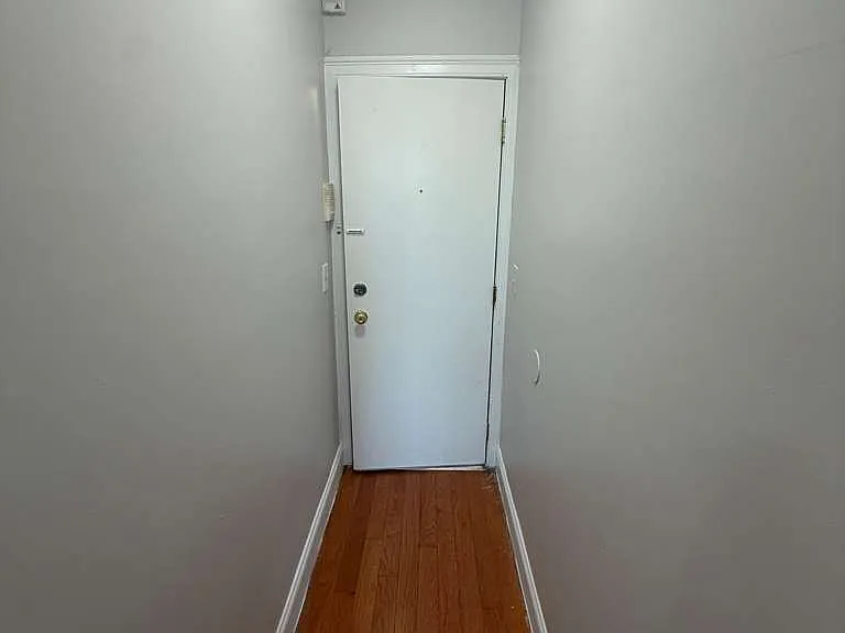 6310-12 Broadway #44 — Photo 9