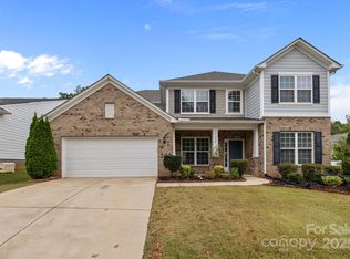 5302 Tilley Manor Dr, Matthews, NC 28105