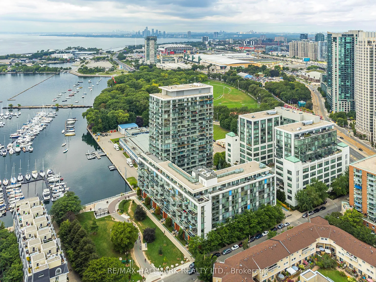 Quay West At Tip Top — Photo 4