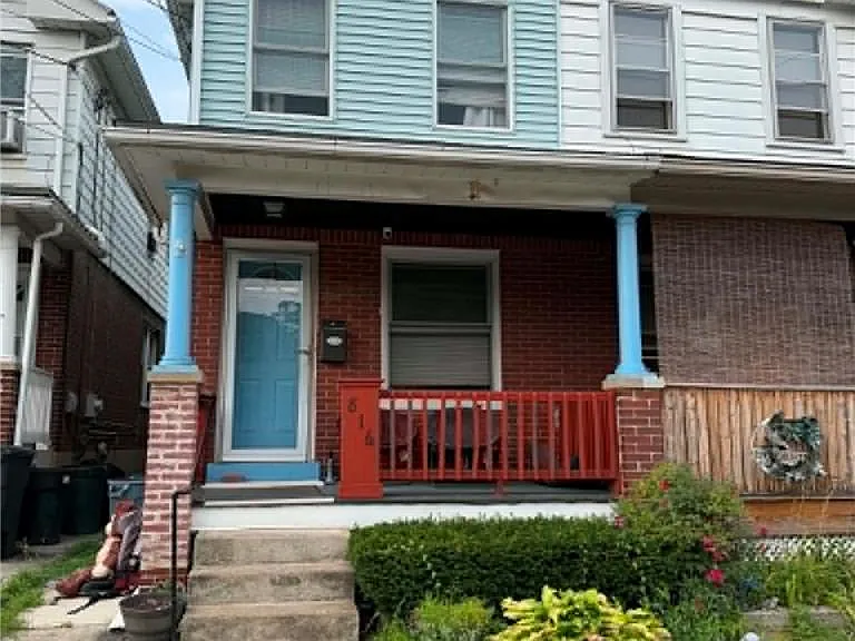 816 S 23rd St — Photo 2