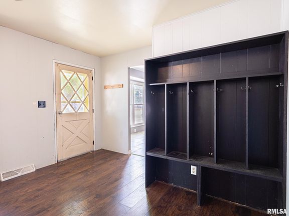 5th image of 507 N Galena Ave