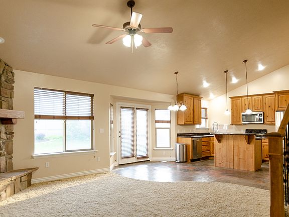 2nd image of 3521 E Heyward Dr