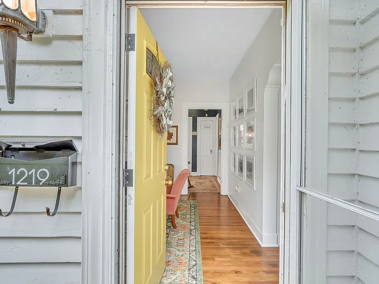 1219 Washington Ave — Photo 5