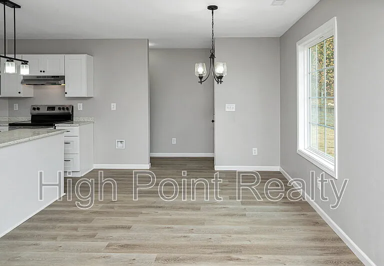 85 Smith Glen Dr — Photo 10