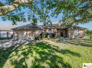 189 Castlewood Dr, Seguin, TX 78155