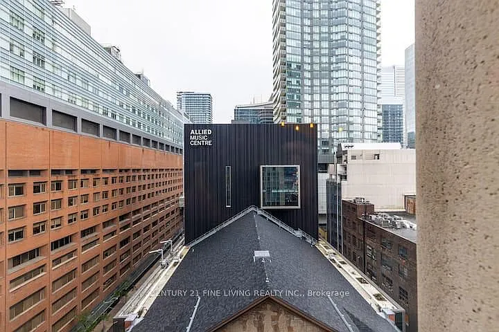 200 Victoria St #1317 — Photo 11