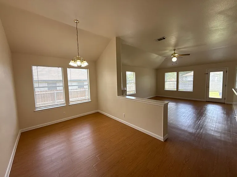 122 Little Lake Rd — Photo 3